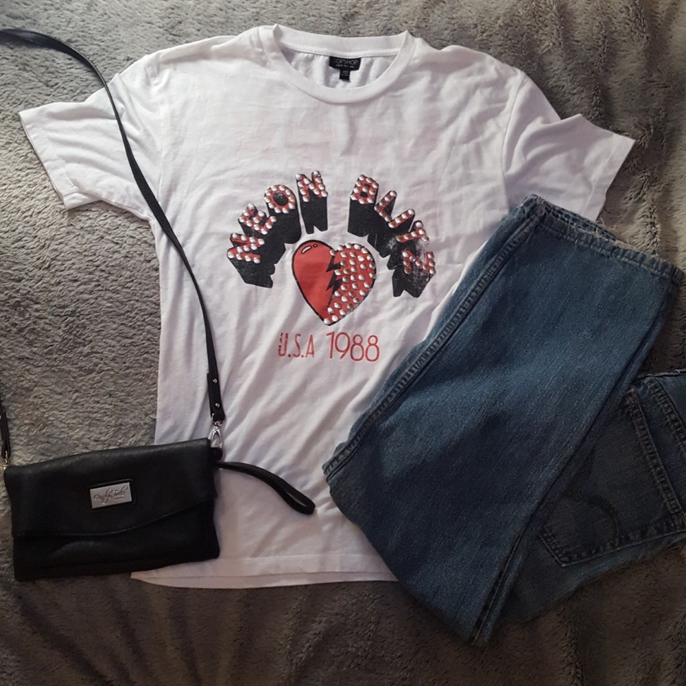 Neon Blitz graphic tee silver studs